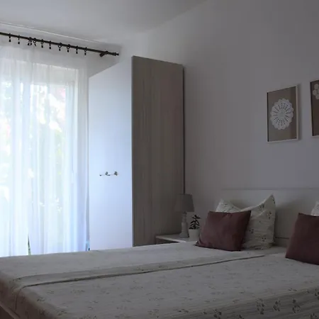 Fink Apartment