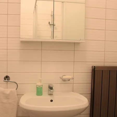 Fink Apartment *